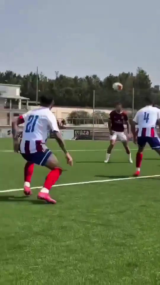 融入鄺兆鐳在西班牙聯賽敢做動作了仿佛看到三笘薫影子