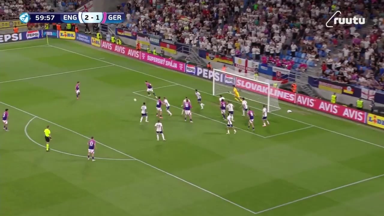 德國2-2扳平英格蘭內(nèi)布爾禁區(qū)內(nèi)抽射破門