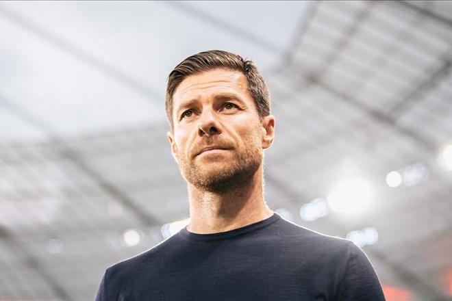 皇馬不會前往安菲爾德踩場，阿隆索：這樣不會被200臺攝像機包圍