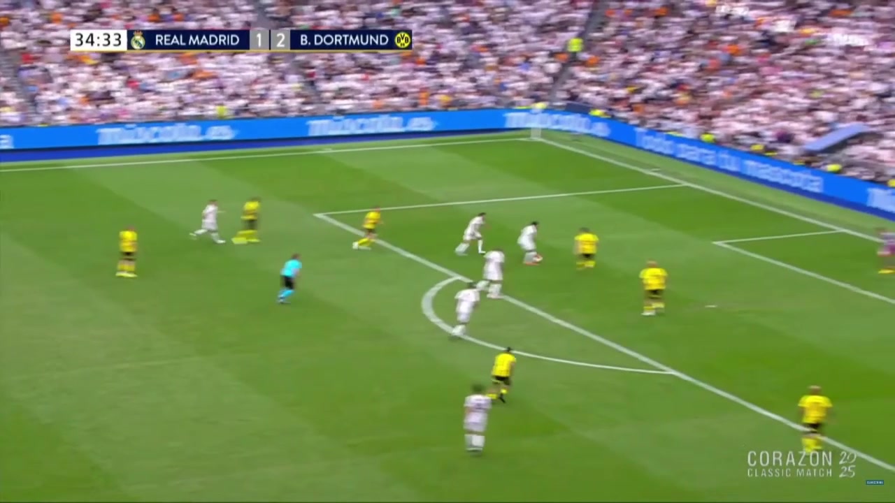 爺青回?慈善賽馬塞洛造點克羅斯點射破門