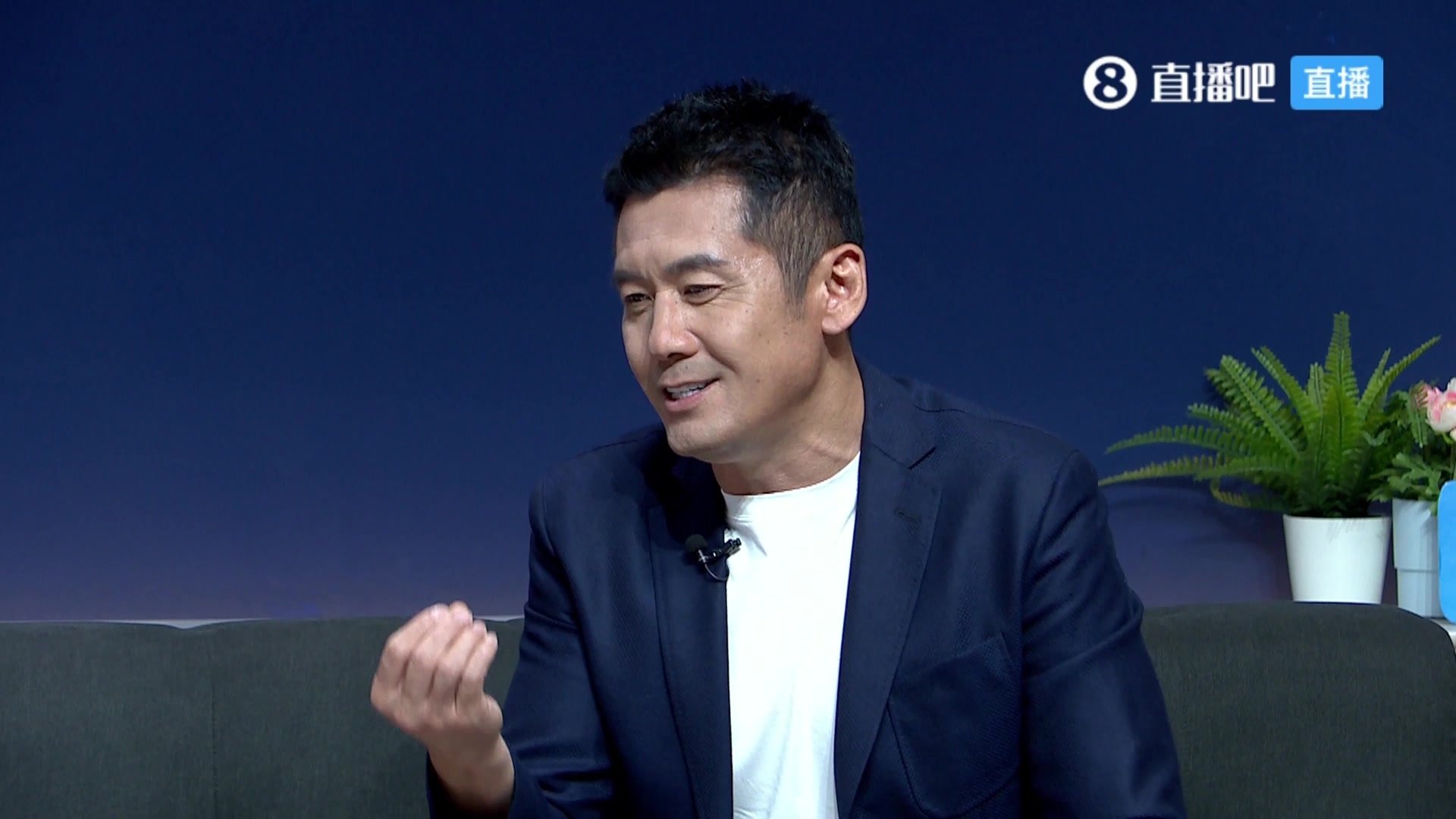 你認(rèn)同嗎?楊晨點(diǎn)評(píng)謝文能進(jìn)攻端出現(xiàn)不多但防守幫助球隊(duì)