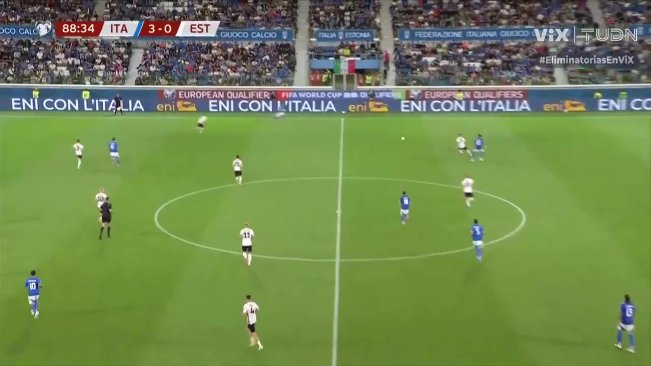 意大利4-0鎖定勝局坎比亞索傳中雷特吉頭球破門(mén)雙響