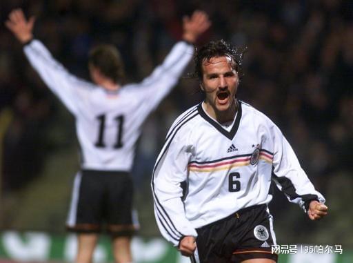 32歲退役的硬漢，24歲加盟拜仁，手術(shù)12天上場(chǎng)，對(duì)陣皇馬一悲一喜