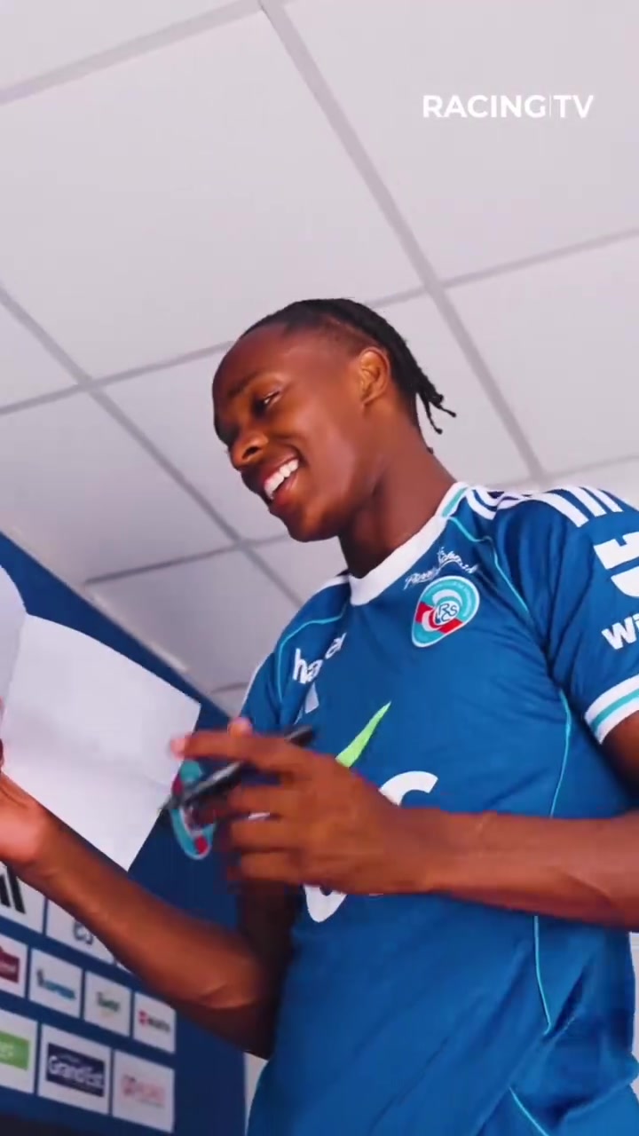 都有光明的未來當白堡球員看到自己青訓時期的照片