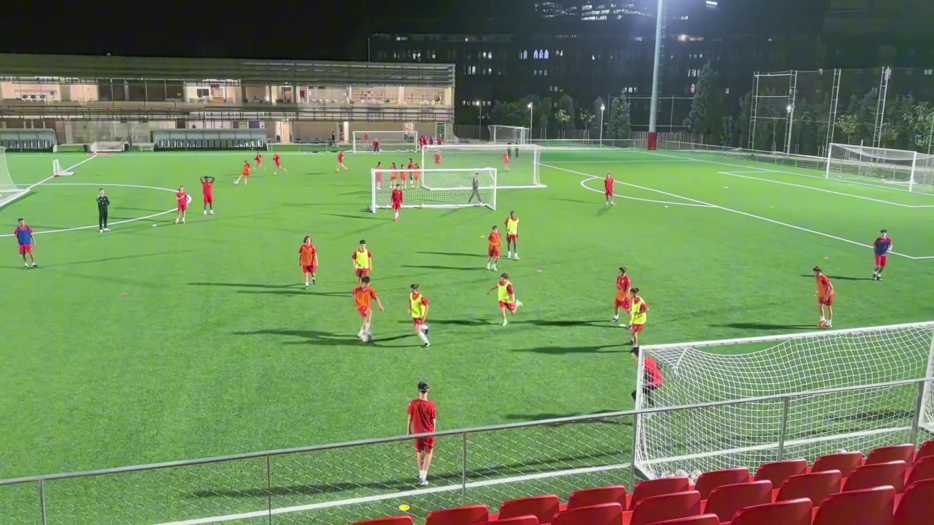 頂級天賦球商小將李昊炎無逆足絲滑破門最右邊隊友都看呆了