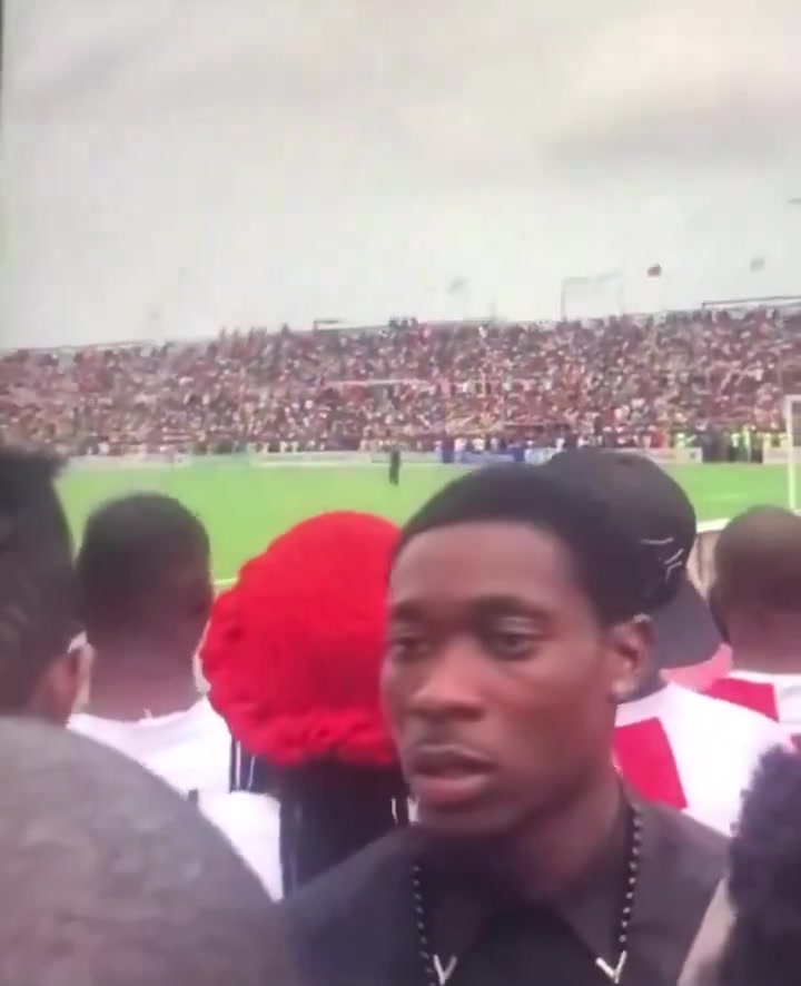 拿來(lái)吧你網(wǎng)友調(diào)侃熱刺被阿森納截胡埃澤