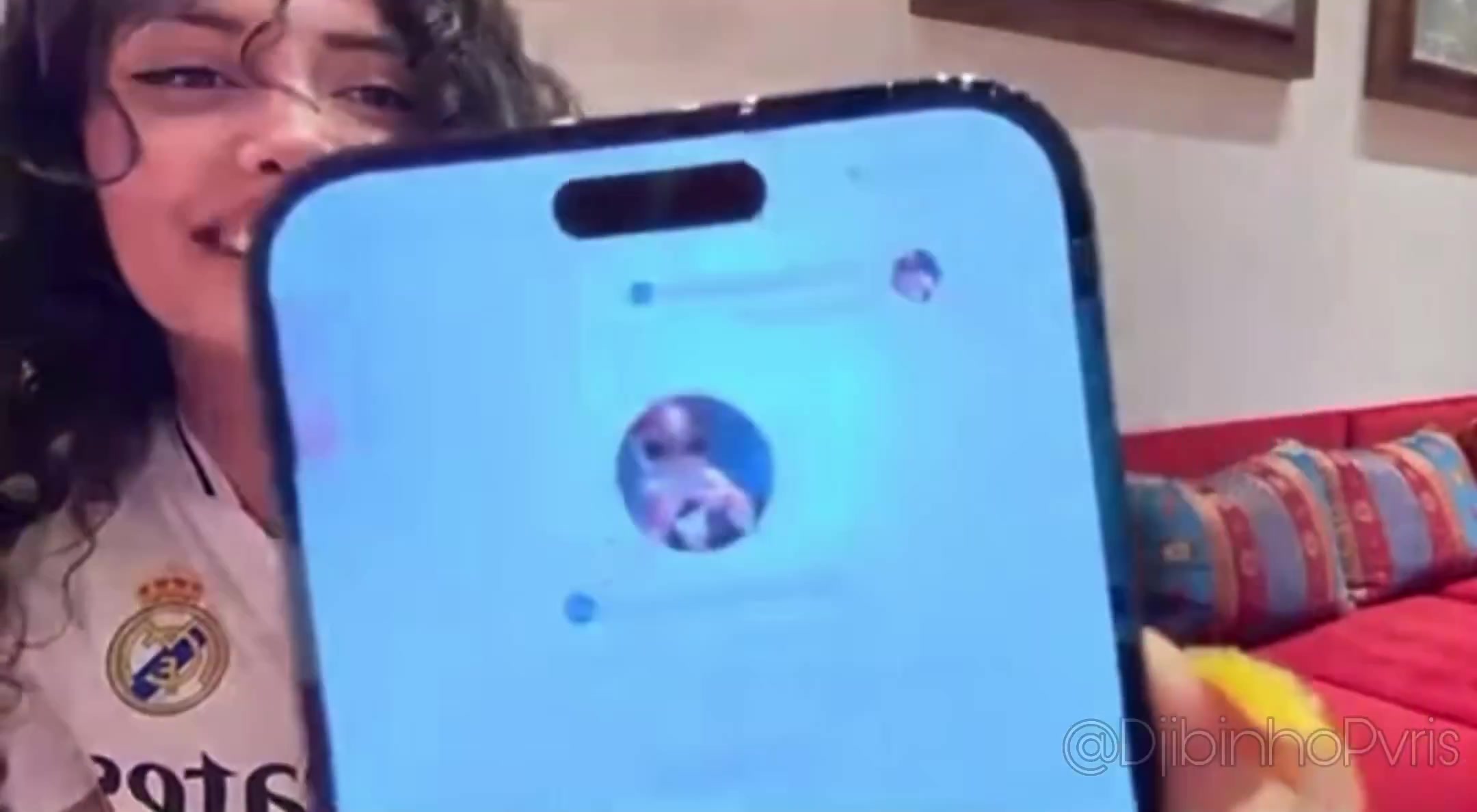 成人博主曝光本澤馬和維尼修斯私信維尼修斯邀請她去家里玩