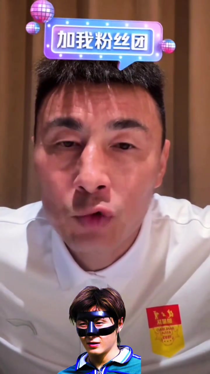 令人心疼前國(guó)腳李瑋鋒解釋為什么鼻子是歪的