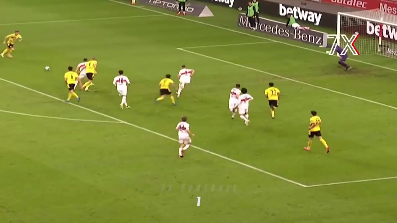 今日狂轟5球回顧哈蘭德多特時期的炫技時刻