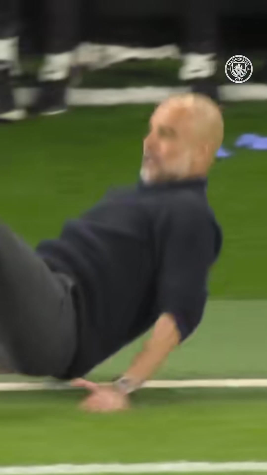 孫興慜單刀球打丟瓜迪奧拉抱頭被嚇倒