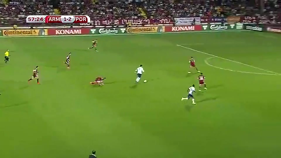 當(dāng)年亞美尼亞球迷喊梅西C羅神級停球世界波破門戴帽