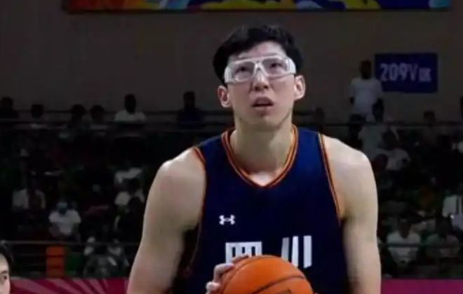 四川全運(yùn)虐湖北！胡金秋周琦統(tǒng)治內(nèi)線，趙巖昊拾巔峰，孫銘徽劃水