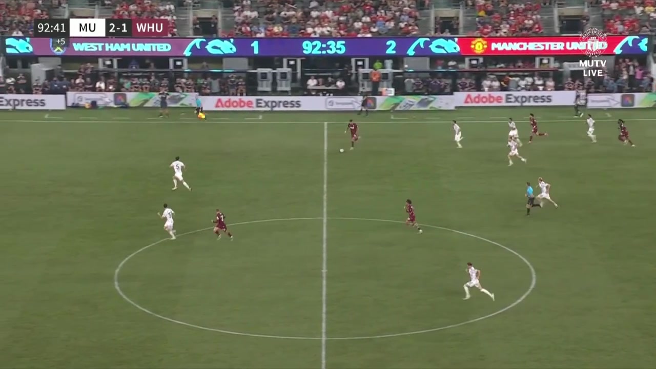 驚險(xiǎn)西漢姆聯(lián)反擊3打2鮑文抽射巴因德爾神勇?lián)涑龅拙€