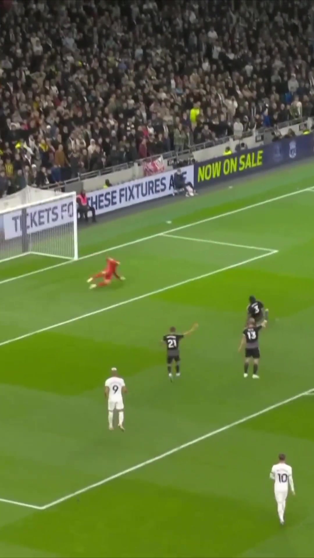 全能型孫興慜教你在對手禁區(qū)前跳舞