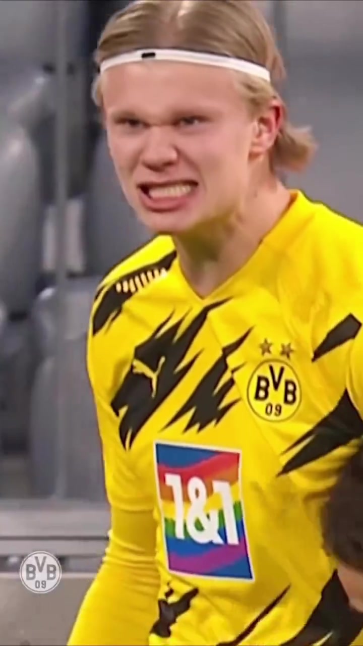 繃不住了頻繁拿捏隊友哈蘭德真是自帶喜感啊