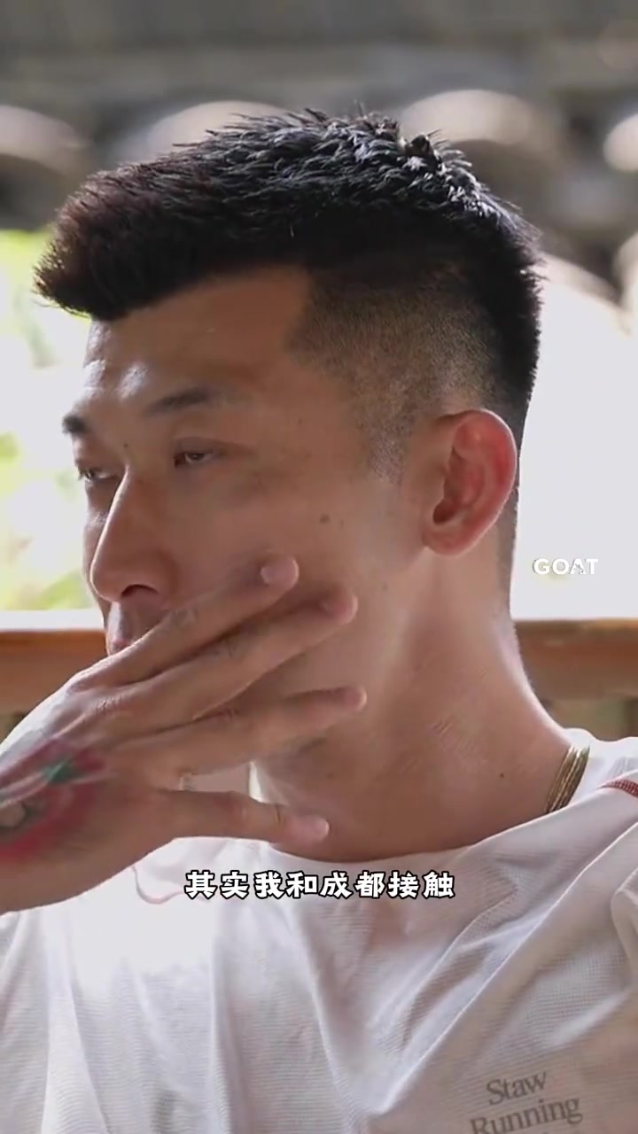 劉殿座接觸三天就決定簽約蓉城,希望把自己最好的一面奉獻(xiàn)給成都