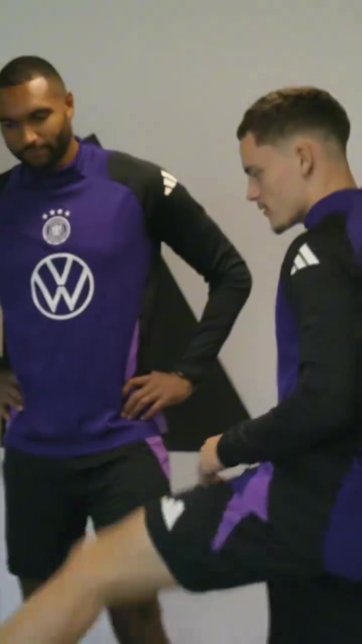 維爾茨很開心啊德國隊備戰(zhàn)世預賽的訓練