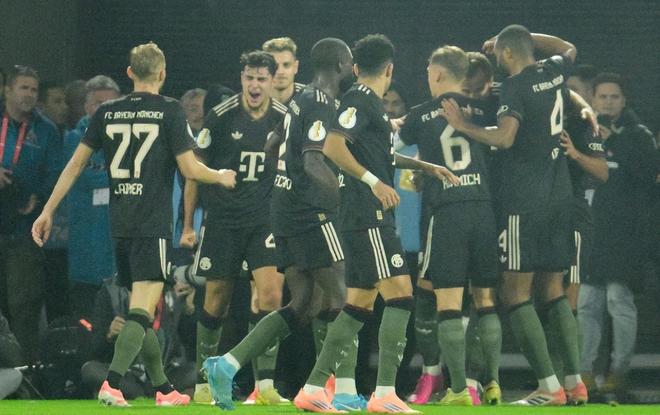 4:1！凱恩勢不可擋，拜仁霸道14連勝，創(chuàng)33年紀錄，五大聯(lián)賽第一