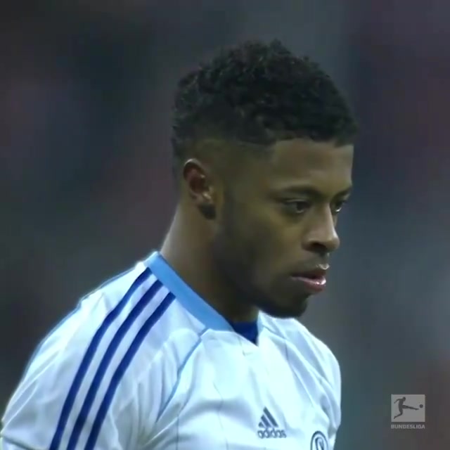 本來(lái)以為你準(zhǔn)備C羅附體結(jié)果拉了坨大的