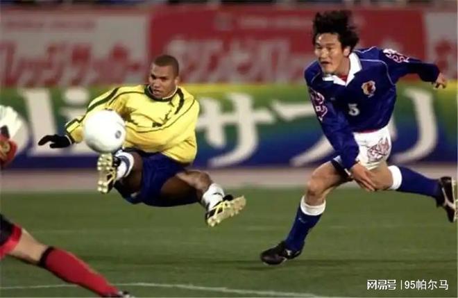 生不逢時的代表，拿過意甲和德甲金靴，閃耀美洲杯，43歲退役