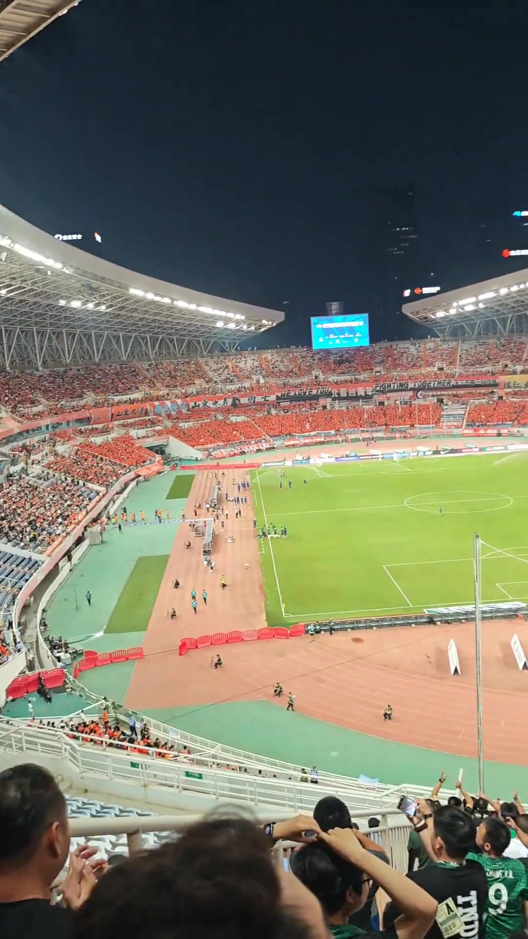 火藥味十足實(shí)拍國(guó)安球迷比賽中高喊踢JQ的臭不要臉