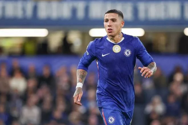 格里馬爾多：恩佐離隊(duì)對(duì)本菲卡傷害很大，因?yàn)橐磺卸际菄@他