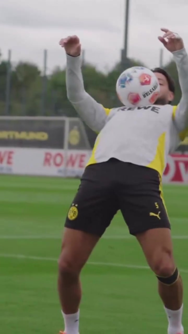 足球運(yùn)動(dòng)員必備技能磁力強(qiáng)吸本塞拜尼