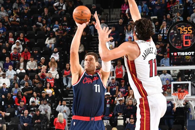 弱點開始被對手不斷放大，快船應(yīng)該考慮讓內(nèi)線老將暫離輪換陣容？