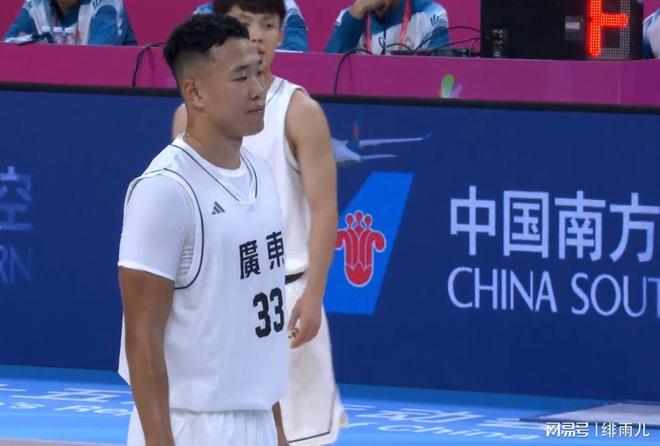 贏得很難看！廣東四大國手內(nèi)線慘遭一人打爆，杜鋒車輪戰(zhàn)被破解！