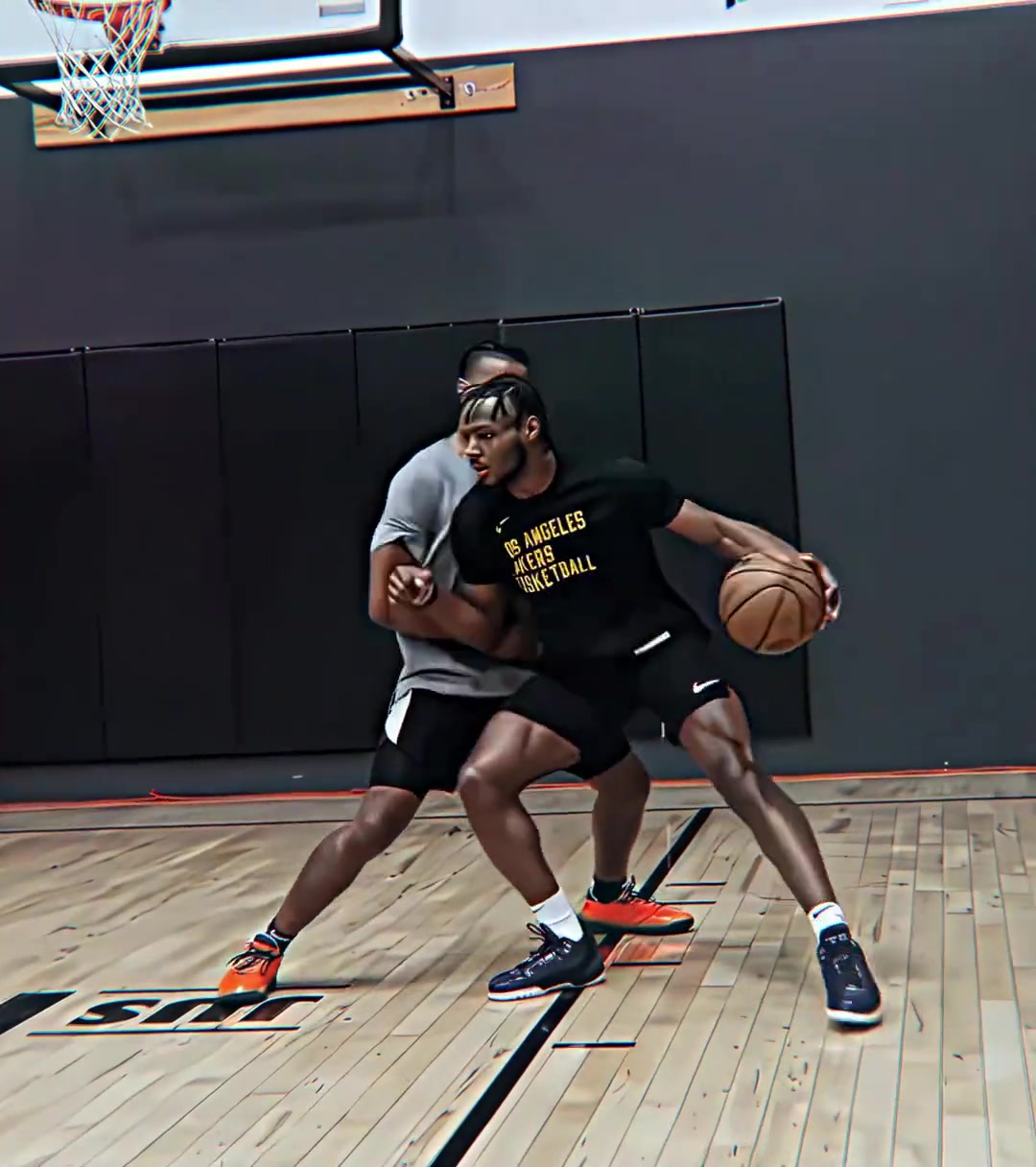 帶你感受下布朗尼的單挑局 大家覺得他能繼承皇位嘛