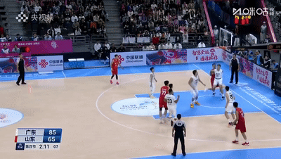 36歲晚節(jié)不保？前男籃隊(duì)長全運(yùn)會(huì)傷人動(dòng)作太惡劣，球迷：真臟