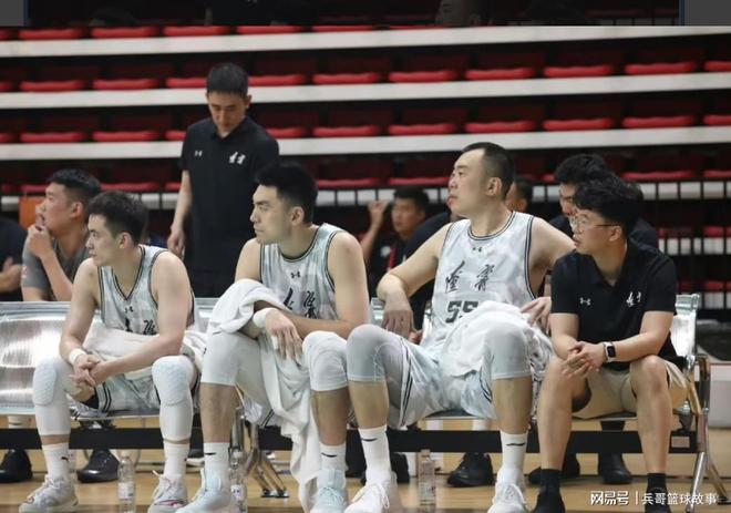 64分血洗，遼寧打爆澳門隊！高詩巖15+7，原帥被激活，韓德君11分