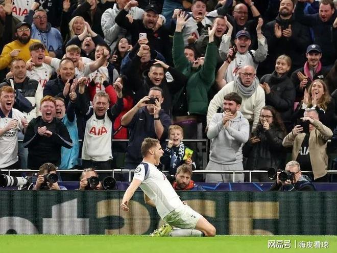 三連擊！利物浦舊將染紅仍全勝，阿森納再次沖擊前三名