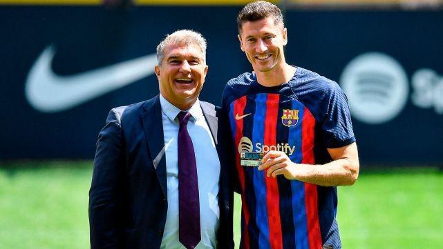 每體：巴薩兩個(gè)月前還拖欠拜仁1060萬萊萬轉(zhuǎn)會(huì)費(fèi)，現(xiàn)已結(jié)清