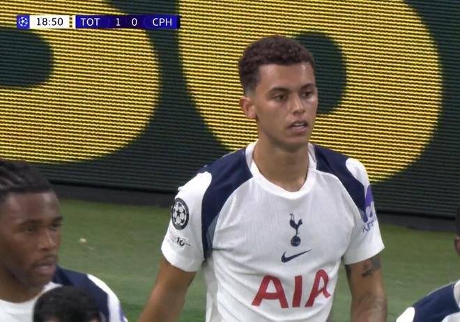 過掉門將破門，布倫南-約翰遜斬獲個(gè)人歐冠處子球