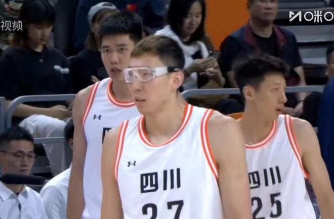 四川94-70大勝河南，周琦胡金秋合砍50+23，崔曉龍15+6韓霈瑜17+5