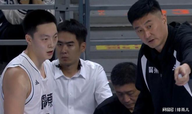 四大內(nèi)線國手被暴打！廣東勝山東難掩五號位崩塌，打不贏四川雙塔