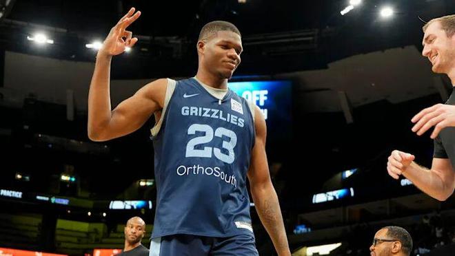 開拓者的11號簽，變成瞭灰熊未來核心？