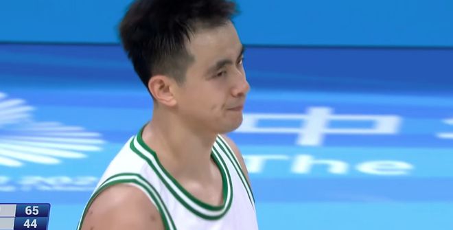 全運(yùn)會：趙繼偉14助遼寧64分大勝澳門 賽後開心合照送暖心一幕