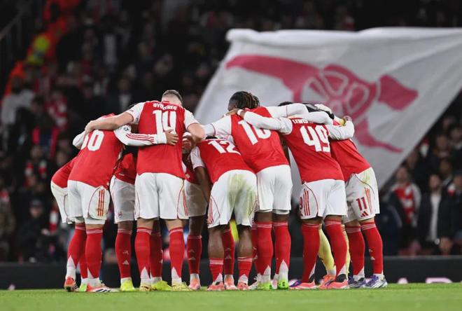 世界第1聯(lián)賽瘋狂！霸榜歐冠+完爆西甲，英超榜首全勝，1隊拖后腿