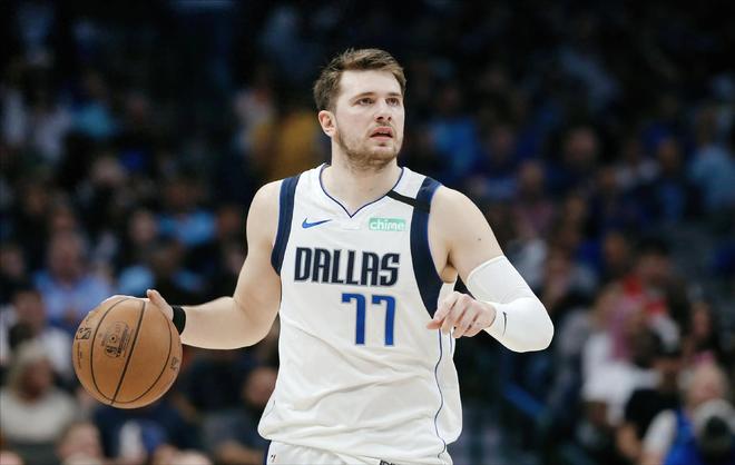 湖人118-116險勝馬刺，3大功臣拯救球隊，文班亞馬6犯成轉(zhuǎn)折