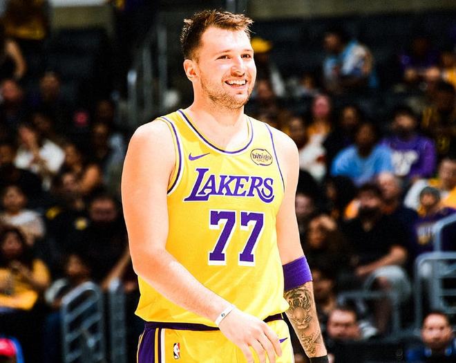 35分9板13助5斷！就在今天，3項前無古人的NBA紀(jì)錄被盧卡達成瞭