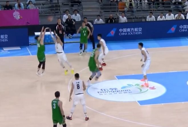 勝北京誰註意最後5分鐘？共進四三分，繼偉主導，二哥原帥鎖優(yōu)勢