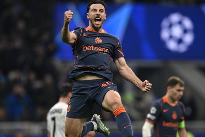 一場(chǎng)2-1誕生奪冠大熱門：豪取歐冠4連勝，把曼城巴黎皇馬擠在身后