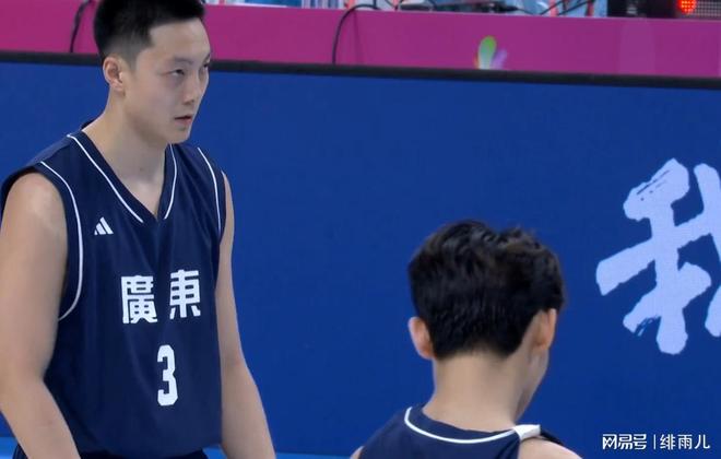 29分+5助+全場(chǎng)最高正負(fù)值！徐傑一戰(zhàn)打出身價(jià)，廣東隊(duì)的爭(zhēng)冠底牌