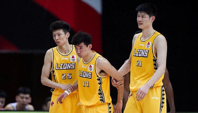 廣廈新賽季陣容全部確定！五名國(guó)手+四名外援，沒(méi)有傷病就可衛(wèi)冕