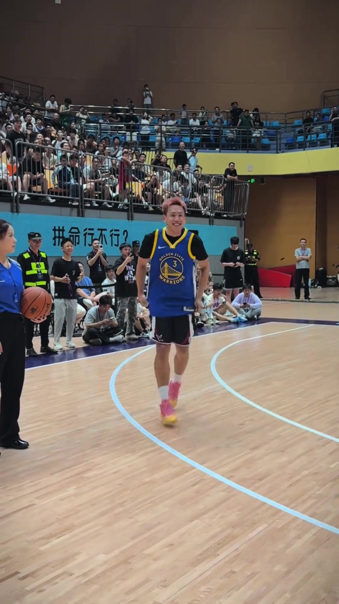 程鑫凱曬追夢鎖喉視頻把我當戈貝爾整