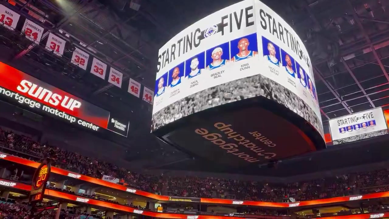 狂噓上賽季在太陽(yáng)領(lǐng)5000萬(wàn)的比爾回菲尼克斯被全場(chǎng)球迷噓