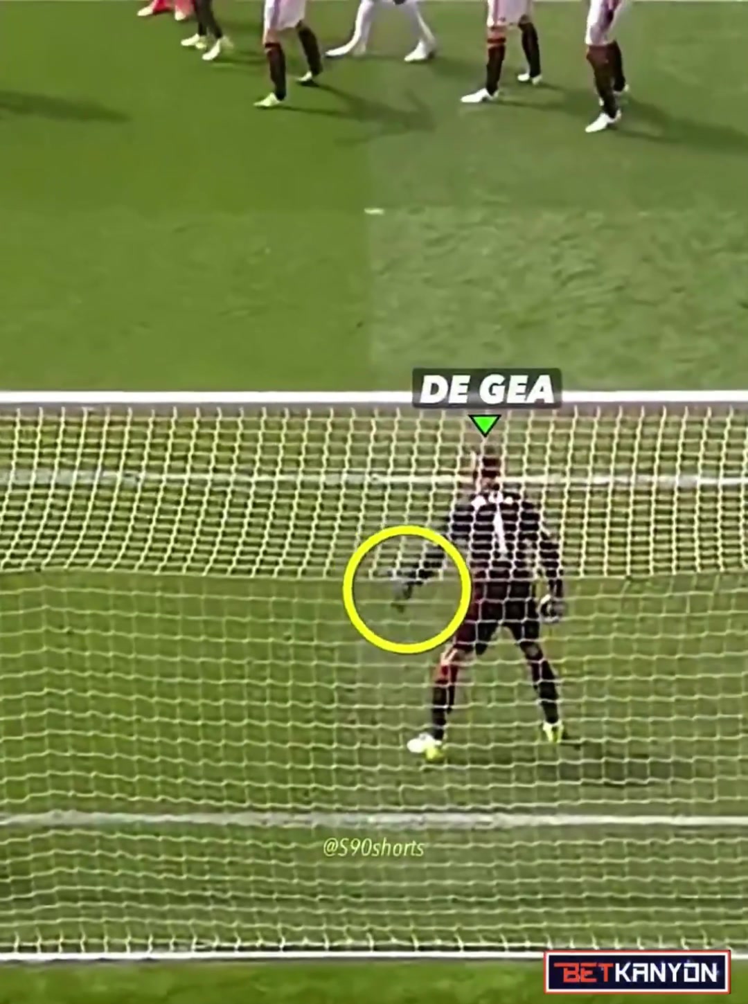 曼聯(lián)經(jīng)典名場(chǎng)面埃雷拉早已看穿一切但是德赫亞卻讓他走開(kāi)