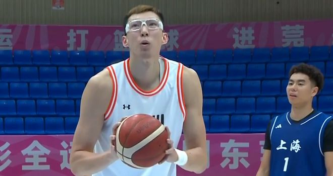 全運(yùn)會(huì)：四川大勝上海4連勝頭名進(jìn)八強(qiáng) 周琦19+12孫銘徽16+6